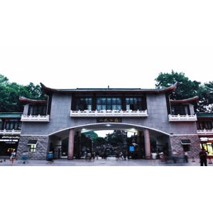 郑州城市车站人民公园地标建筑延时