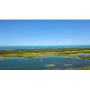 蓝色的湖面
