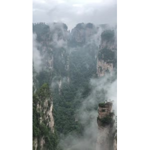 张家界72